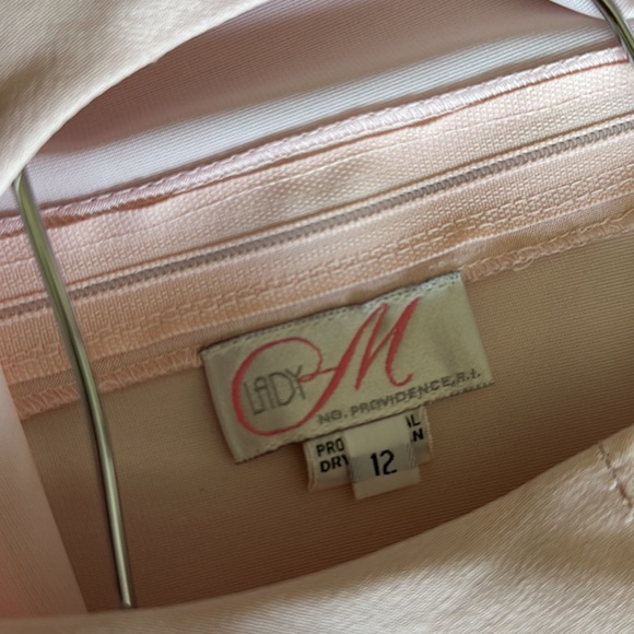 Gorgeous lady M no. Providence RI pink dress with large bow - Picture 10 of 11